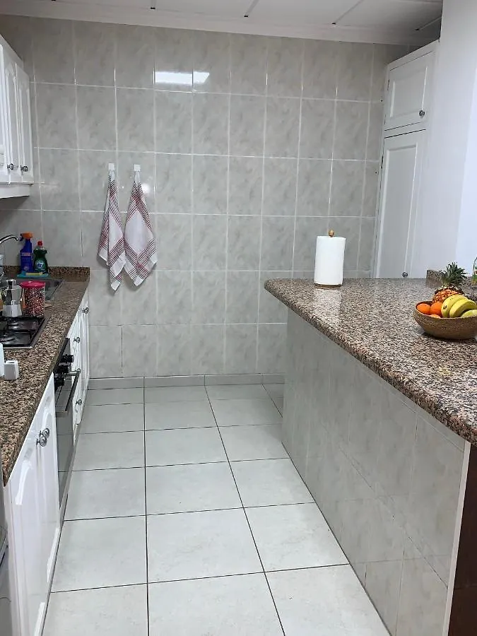 Suite In Shared Apartment In Los Cristianos In Front Of The Playa Las Vistas Arona  0*, Arona (Tenerife) Spain