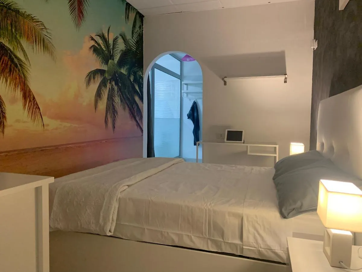 Suite In Shared Apartment In Los Cristianos In Front Of The Playa Las Vistas Arona  Homestay